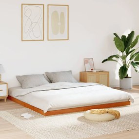 viaszbarna tömör fenyőfa ágykeret 200 x 200 cm