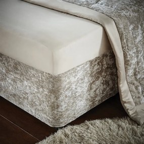 Bézs gumis bársony ágykeret huzat 152x198 cm Crushed Velvet – Catherine Lansfield