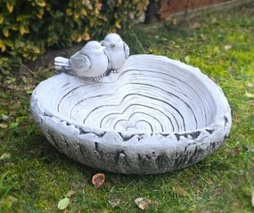 Nagy beton madáritató Beton tál madárkákkal dekoráció