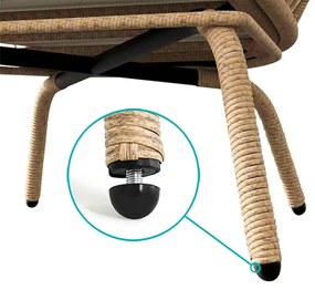 Fonott fotel párnával