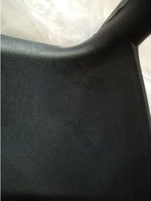 AKCIÓ Fekete műanyag szék KATO II. osztály