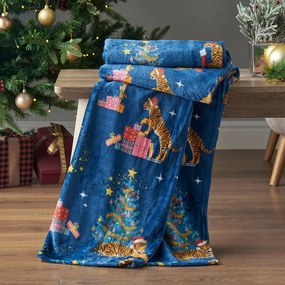 Kék mikroplüss takaró karácsonyi mintával 130x170 cm Christmas Tiger – Catherine Lansfield