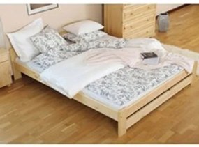 Emelt masszív ágy ágyráccsal 140x200 cm Fenyő