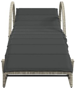 2 db világosszürke polyrattan napozóágy párnával