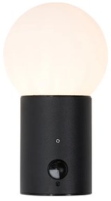 Kültéri fali lámpa fekete opál üveggel, mozgásérzékelővel - Huma