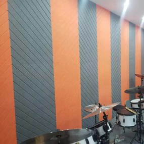 Bilnora extra sűrű filc hangszigetelő Csíkos Mintájú Panel öntapadós hátoldallal 120x60x0,9cm - 16 fekete