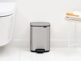 Matt ezüstszínű acél pedálos szemetes 4 l Bo – Brabantia