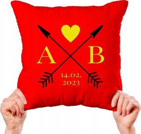 Kényelmes Díszpárna Monogram Ajándék Valentin Napra Az Ön Neve