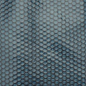 Fekete és kék napelemes lebegő PE medencefólia 500 x 300 cm