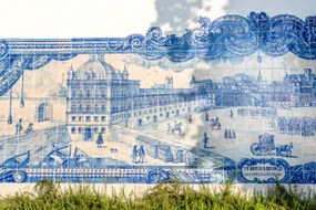 Fotográfia Blue tiles on a wall in old town of Lisbon, Santiago Urquijo