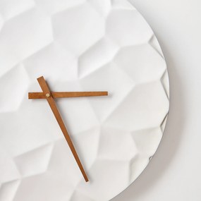 ODLITO Beton falióra Holdkráter – fehér – 50 cm – barna mutatók