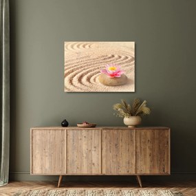 Egy kő, virággal a homokban képe (üvegen) (70x50 cm)