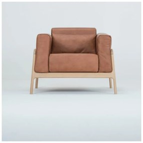 Fawn fotel tömör tölgyfa konstrukcióból konyakbarna bivalybőr ülőpárnával - Gazzda