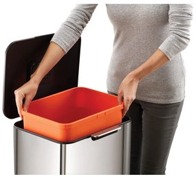 Ezüstszínű acél szelektív szemetes 60 l Totem Max – Joseph Joseph