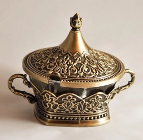 Cukortartó kanállal sárgaréz fém szelet