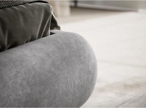 Szürke kárpitozott ágyneműtartós franciaágy ágyráccsal 140x200 cm Maumere – Maison de Rêve