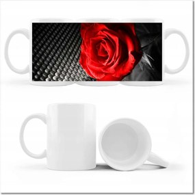 Piros nyomott mintás bögre a szürke között