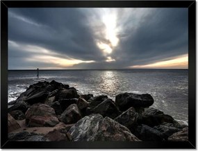 Poszterek keretben 40x30 Kilátás a tengerre Sötét viharfelhők a tengerparton