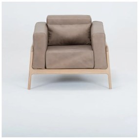 Fawn fotel tömör tölgyfa konstrukcióból világosbarna bivalybőr ülőpárnával - Gazzda