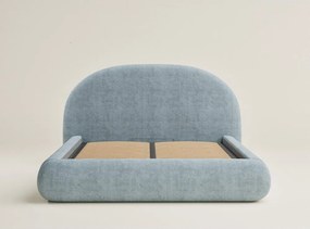 Világoskék kárpitozott ágyneműtartós franciaágy ágyráccsal 140x200 cm Maumere – Maison de Rêve