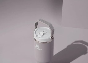Világosszürke rozsdamentes acél termosz 600 ml IceFlow™ Flip Straw 2.0 Tumbler Ash – Stanley