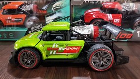 1:16 Füstölő Rc Távirányítós Verseny Autó Fém Karosszériával Gumi Kerekekkel Li-Ion Akkuval. 2022. Karácsony Versenyautó Slágere 930-7A