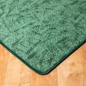 Szegett szőnyeg 100x200 cm – Zöld színben absztrakt mintával