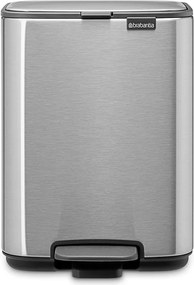 Matt ezüstszínű acél pedálos szemetes 4 l Bo – Brabantia