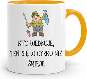 Sárga Horgász Bögre Ez A Cirkuszban Nem Nevet A fényképes nyomattal