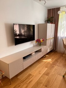 Nicole magas komód 100 cm – kasmír / arany lábak