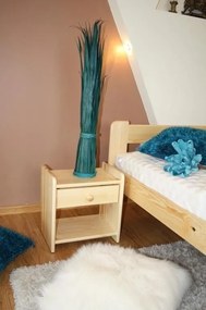 Éjjeliszekrény Ilona fenyőfa