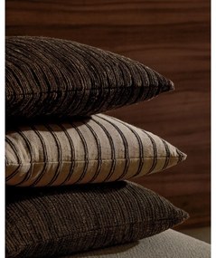 Selyem párnahuzat 45x45 cm Anir – Kave Home