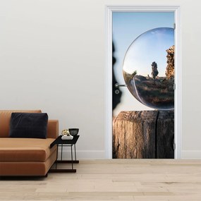 Fotótapéta ajtóra - Nagyító és tájkép (95x205cm)
