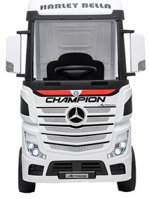 Elektromos Mercedes kamion fehér