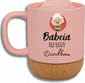 Rózsaszín Bögre Parafa Vicces Ajándék Nagymama Napja Nagymama Uralkodik A Nagypapa