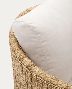 Bézs-natúr színű tömörfa-műrattan kerti fotel Xoriguer – Kave Home