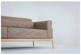 Fawn mandulabarna kanapé bivalybőrből, tömör tölgyfa szerkezettel, 240 cm - Gazzda