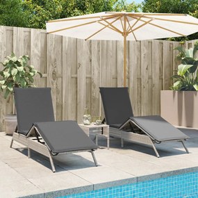 2 db világosszürke polyrattan napozóágy párnával