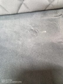 AKCIÓ Szürke IRYS VELVET szék fekete lábakkal, II. osztály