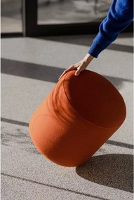 Terrakotta színű gyapjú puff Folk – noo.ma