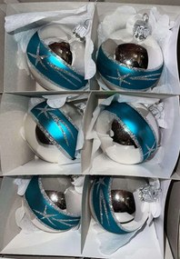 6 db-os színes, kézzel díszített üveg karácsonyfadísz szett