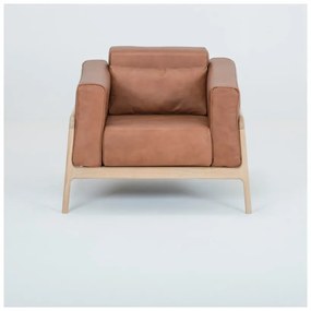 Fawn fotel tömör tölgyfa konstrukcióból konyakbarna bivalybőr ülőpárnával - Gazzda