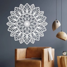 Fából készült mandala a falon | LÓTUSZ