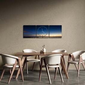 Egy világítótorony képe a távolban (órával) (90x30 cm)