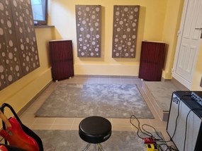 Diffúzor előlapos basszus csapda, sarokelem karikás mintával - 108x64x23cm. Csomagolás nélkül személyes átvétel.