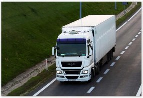 Poszterek 200x135 Man nyergesvontató