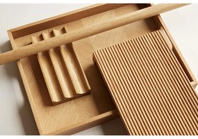 Fa szervírozó tálca 35x45 cm Structure – Hübsch