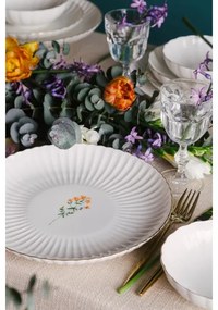 27 darabos porcelán étkészlet, fehér/arany