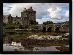 Poszterek keretben 40x30 Kastély a vízen A kastély tükröződése a vízben