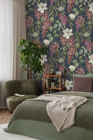 Holden Decor Wanderlust Buddleia lila-sötétkék virágos vlies tapéta – 99550